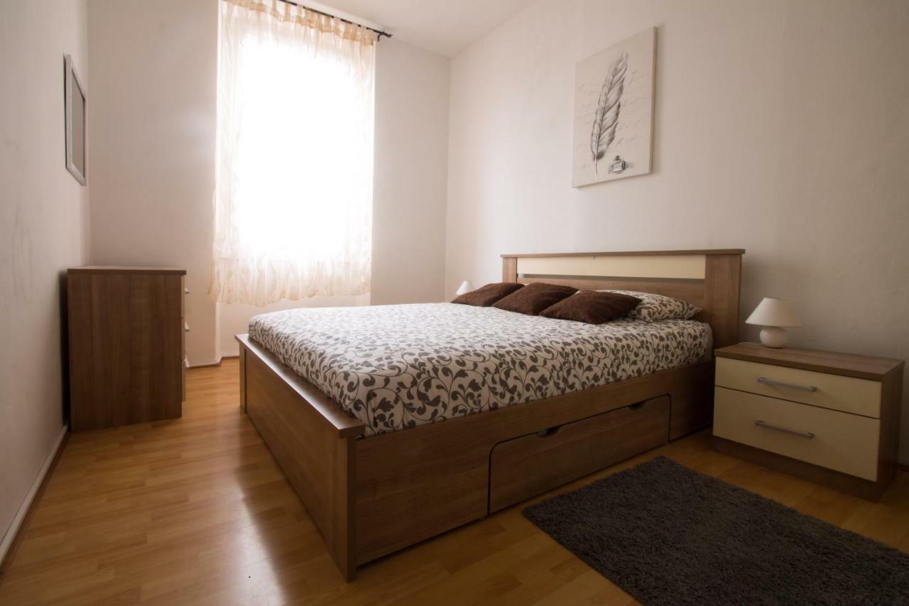 Apartment Eva Pula Dış mekan fotoğraf